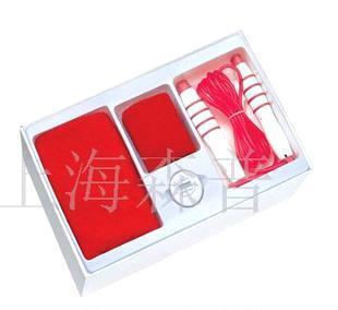 运动套装 一套搞定汗水与体面的现代出行方案